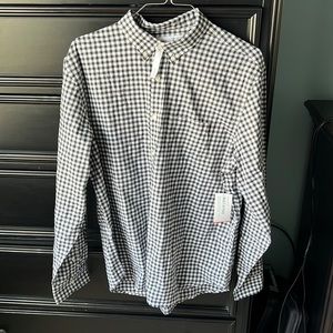 Black and white gingham plaid bottom up shirt